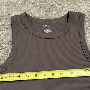 PAC ribbed crop top in brown. Size medium